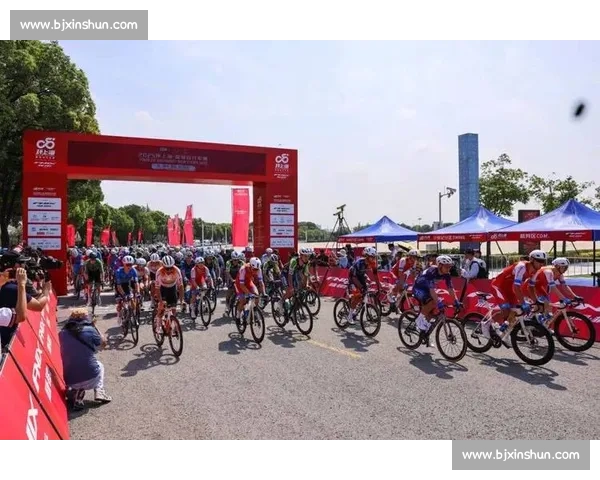 2025 环上海・新城自行车赛收官 千骑穿五城绘就体育文旅融合画卷 2025 环上海・新城自行车赛收官 千骑穿五城绘就体育文旅融合画卷
