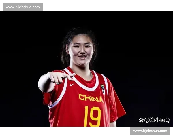 张子宇 2 米 26 身高成亚洲女篮 “禁飞区”!热身赛单场 5 次封盖震撼全场 张子宇 2 米 26 身高成亚洲女篮 “禁飞区”!热身赛单场 5 次封盖震撼全场