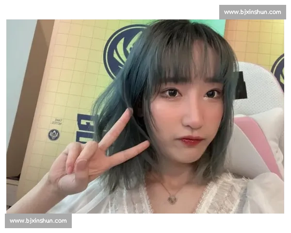 当“硬核”遇上“萌新”,LPL解说们的“奇妙组合” 当“硬核”遇上“萌新”,LPL解说们的“奇妙组合”